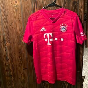 Red kids adidas jersey FC Bayern Munchen worn once